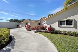 1 St Cloud Ln, Boca Raton, FL 33431, Sold 04/07/21