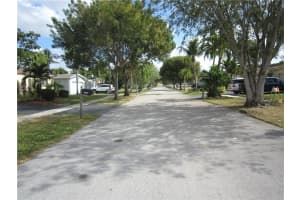 10544 NW 4th St, Plantation, FL 33324, Sold 04/01/21