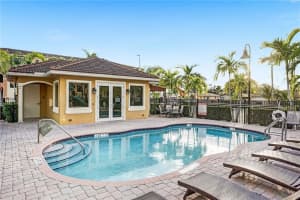 121 NW 2nd Ave, Hallandale Beach, FL 33009, Sold 07/02/21