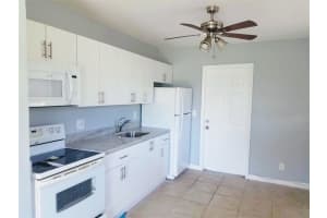 109 NW 3rd Ave   1, Hallandale Beach, FL 33009 - MLS#F10270435