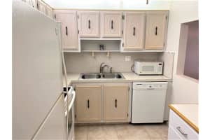 5681 SW 2nd Ct, Margate, FL 33068, Sold 04/26/21