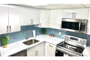 800 West Ave, Miami Beach, FL 33139, Sold 06/03/21