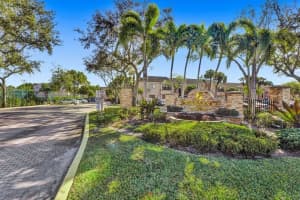 2736 S University Dr, Davie, FL 33328, Sold 03/15/21
