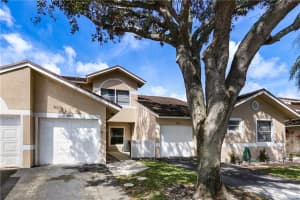 4925 W Lakes Dr, Deerfield Beach, FL 33442, Sold 04/01/21