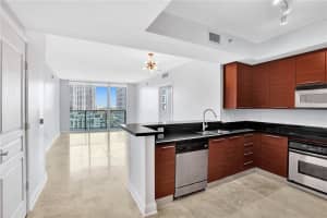 350 SE 2nd St, Fort Lauderdale, FL 33301, Sold 04/29/21