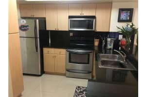 2640 S University Dr, Davie, FL 33328, Sold 05/04/21