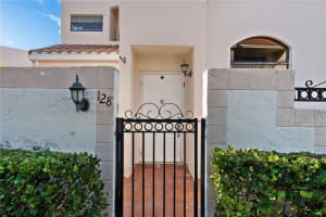 21204 Harbor Way, Miami, FL 33180, Sold 05/27/21