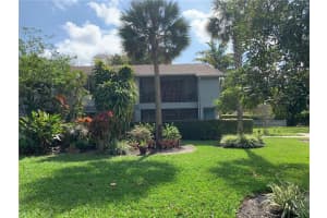 2761 S Oakland Forest Dr, Oakland Park, FL 33309, Sold 05/19/21