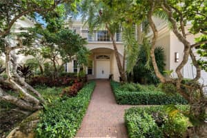 1271 Pelican Ln, Hollywood, FL 33019, Sold 03/23/21