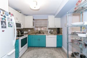 630 Tennis Club Dr, Wilton Manors, FL 33311, Sold 04/09/21
