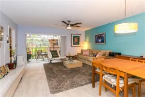 630 Tennis Club Dr, Wilton Manors, FL 33311, Sold 04/09/21