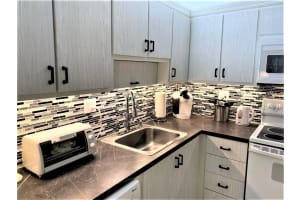 375 SW 56th Ave, Margate, FL 33068, Sold 04/15/21