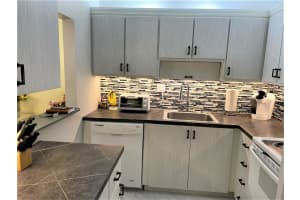 375 SW 56th Ave, Margate, FL 33068, Sold 04/15/21