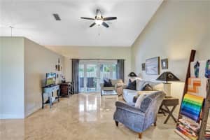 20280 NW 3rd St, Pembroke Pines, FL 33029, Sold 05/25/21