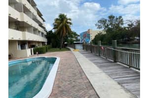 4011 Meridian Ave, Miami Beach, FL 33140, Sold 05/20/21