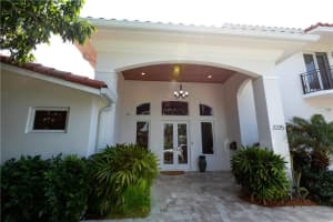 2225 NE 16th Ct, Fort Lauderdale, FL 33305, Sold 06/16/21