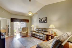 7898 Aztec Ct, Lake Worth, FL 33463, Sold 03/30/21