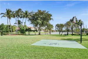 1179 Laguna Springs Dr, Weston, FL 33326, Sold 04/08/21