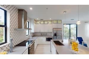 611 NE 22nd Dr, Wilton Manors, FL 33305, Sold 07/30/21