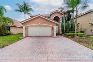 11952 54th Pl, Tamarac, FL 33321, Sold 04/05/21
