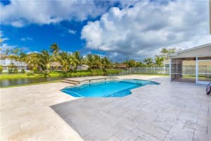 10045 Grove Ln, Cooper City, FL 33328, Sold 04/19/21