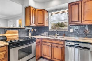 1515 NW 4th St, Boca Raton, FL 33486, Sold 04/30/21