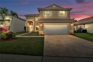 424 SW 195th Ave, Pembroke Pines, FL 33029, Sold 04/01/21