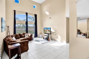 424 SW 195th Ave, Pembroke Pines, FL 33029, Sold 04/01/21