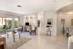 11287 Lakeview Dr, Coral Springs, FL 33071, Sold 05/05/21