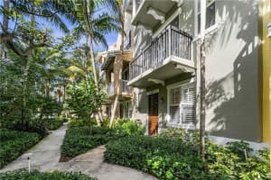 104 W Coda Cir, Delray Beach, FL 33444, Sold 05/12/21