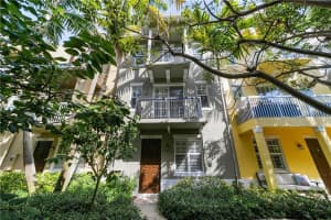 104 W Coda Cir, Delray Beach, FL 33444, Sold 05/12/21