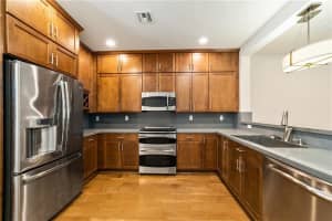 104 W Coda Cir, Delray Beach, FL 33444, Sold 05/12/21