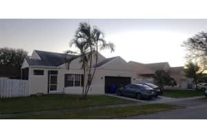1060 SW 85th Terrace, Pembroke Pines, FL 33025, Sold 04/06/21
