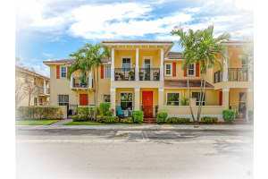 4764 Sierra Ln, Coconut Creek, FL 33073, Sold 04/29/21