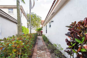 132 NW 73rd Ave, Plantation, FL 33317, Sold 04/12/21