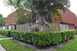 9927 NW 6th Pl, Plantation, FL 33324, Sold 04/30/21