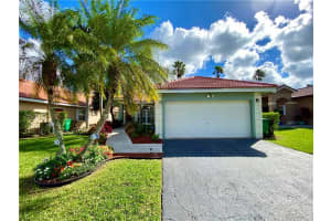 12620 SW 7th Pl, Davie, FL 33325, Sold 05/05/21