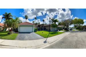 12620 SW 7th Pl, Davie, FL 33325, Sold 05/05/21