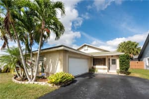 8361 SW 41st Ct, Davie, FL 33328, Sold 05/27/21