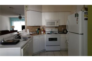 10870 Palm Ridge Ln, Tamarac, FL 33321, Sold 04/14/21