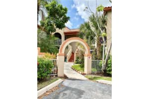 8734 SW 3rd St, Pembroke Pines, FL 33025, Sold 06/09/21