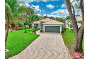 5726 NW 48th Ct, Coral Springs, FL 33067, Sold 04/15/21