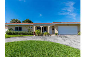 1965 Twin Dolphin Ln, Fort Lauderdale, FL 33316, Sold 05/28/21
