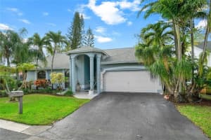 9900 NW 53rd Ct, Coral Springs, FL 33076, Sold 04/13/21