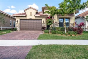 11805 Kalmar Cir N, Parkland, FL 33076, Sold 04/30/21