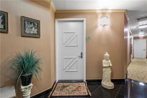 333 Las Olas Way, Fort Lauderdale, FL 33301, Sold 10/15/21