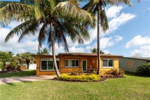 530 NW 8th St, Dania Beach, FL 33004, Sold 07/27/21