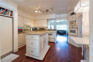 530 NW 8th St, Dania Beach, FL 33004, Sold 07/27/21