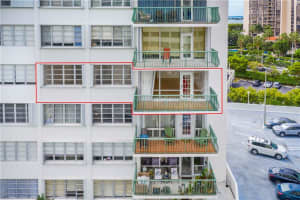 1408 Brickell Bay Dr # 907, Miami, FL 33131, Sold 05/17/21