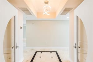 333 Las Olas Way, Fort Lauderdale, FL 33301, Sold 11/12/21